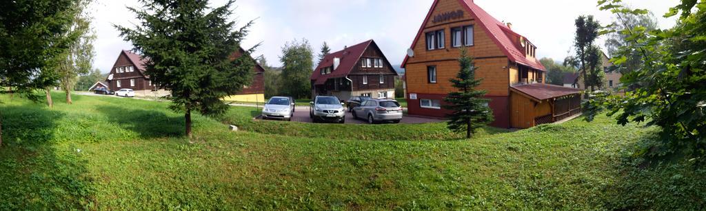 Dom Goscinny Jawor Czarnypotok Krynica-Zdrój Exteriér fotografie